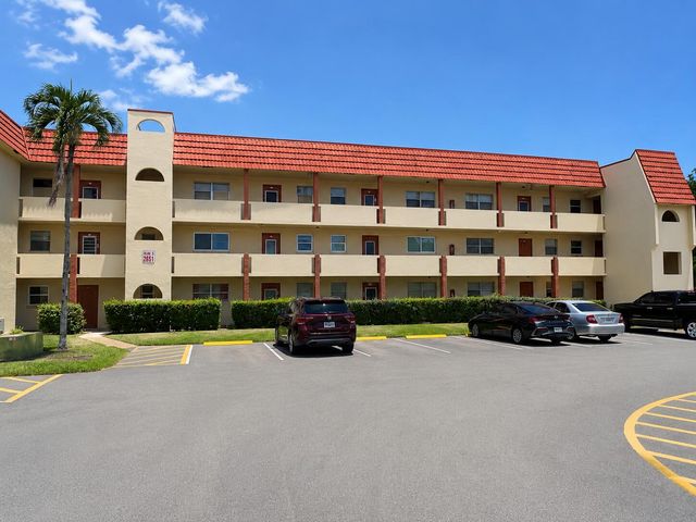 2651 SUNRISE LAKES Drive E 310, Sunrise, FL 33322