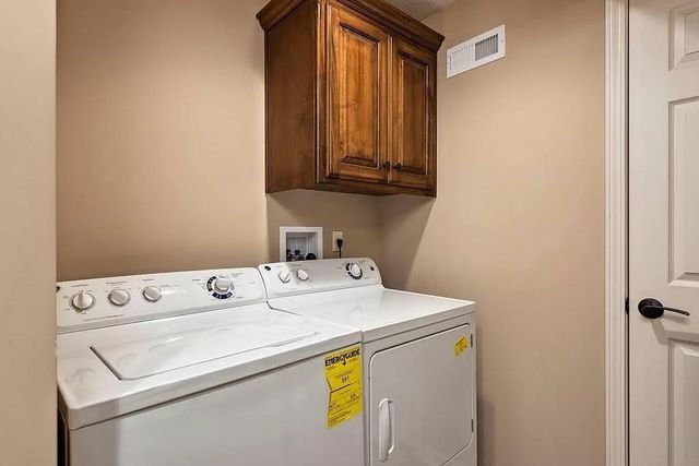 7230 NW 85th Terrace, Kansas City, MO 64153