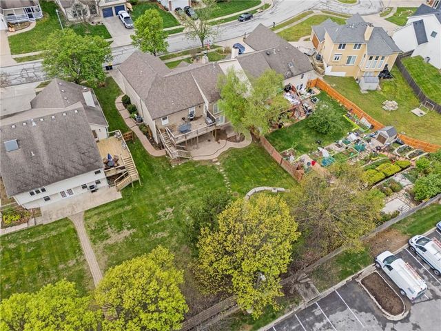 7320 NW 85th Terrace, Kansas City, MO 64153