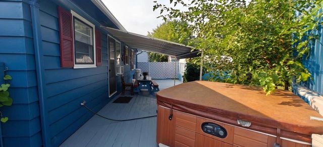 505 S WESTERN AVENUE, Neenah, WI 54956