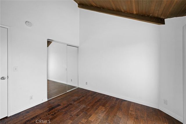 20253 Keswick Street 331, Winnetka, CA 91306