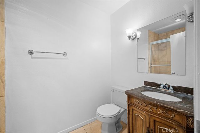 20253 Keswick Street 331, Winnetka, CA 91306