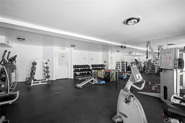 20253 Keswick Street 331, Winnetka, CA 91306