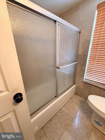 1814 W MASTER ST, Philadelphia, PA 19121