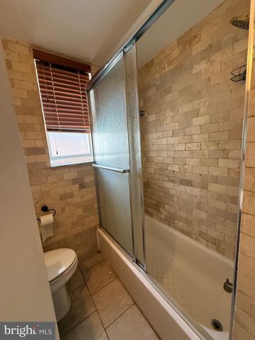 1814 W MASTER ST, Philadelphia, PA 19121