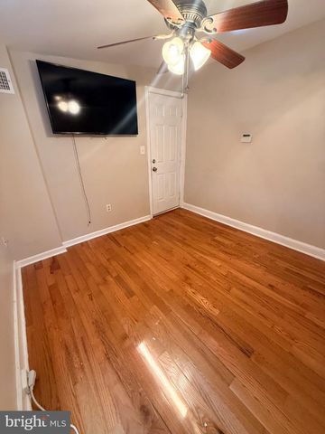 1814 W MASTER ST, Philadelphia, PA 19121