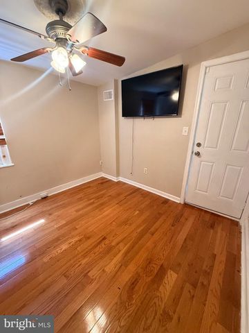 1814 W MASTER ST, Philadelphia, PA 19121