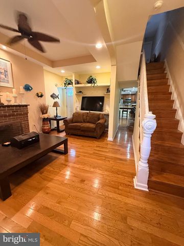 1814 W MASTER ST, Philadelphia, PA 19121