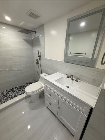1555 W 44th Pl 203, Hialeah, FL 33012