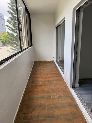 1555 W 44th Pl 203, Hialeah, FL 33012