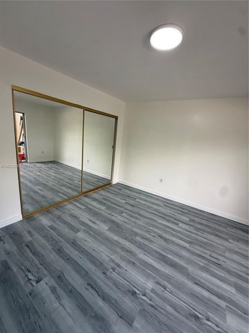 1555 W 44th Pl 203, Hialeah, FL 33012