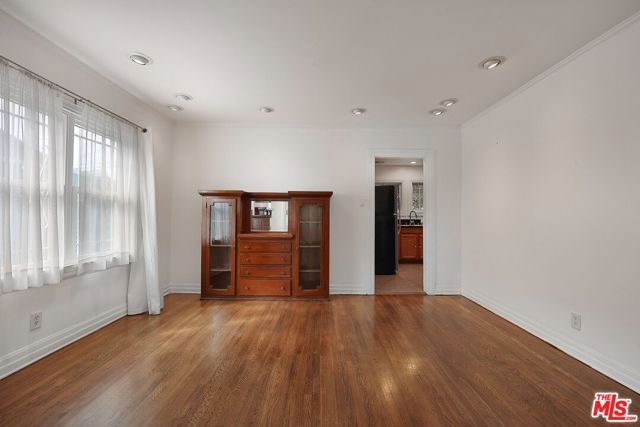 1271 S Mullen Avenue, Los Angeles, CA 90019