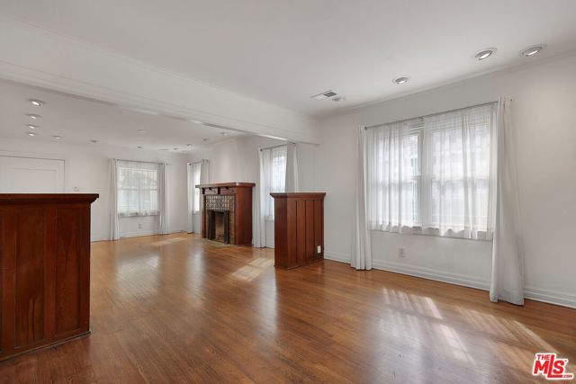 1271 S Mullen Avenue, Los Angeles, CA 90019