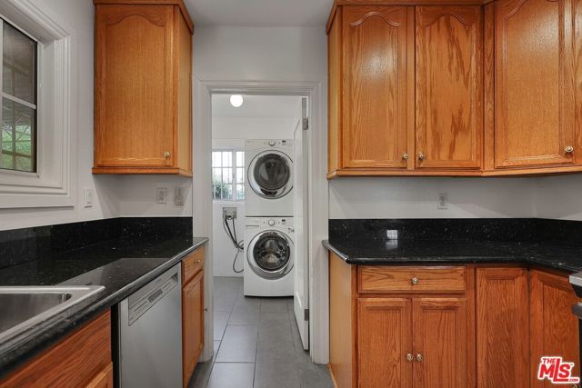 1271 S Mullen Avenue, Los Angeles, CA 90019
