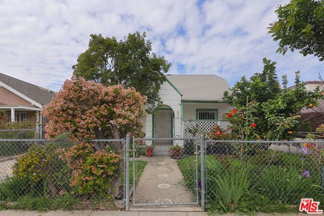 1271 S Mullen Avenue, Los Angeles, CA 90019