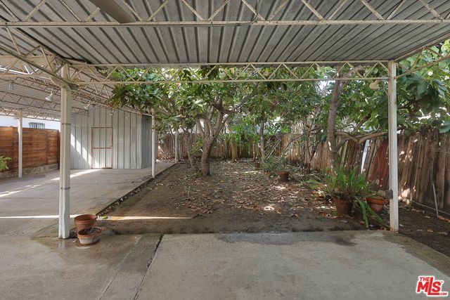 1271 S Mullen Avenue, Los Angeles, CA 90019