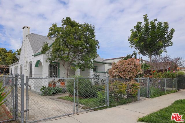 1271 S Mullen Avenue, Los Angeles, CA 90019