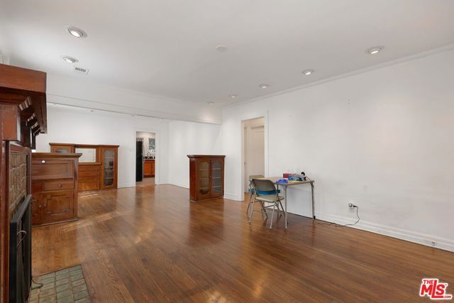 1271 S Mullen Avenue, Los Angeles, CA 90019