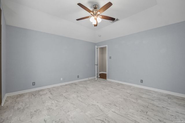 9323 BOWEN DR, San Antonio, TX 78250