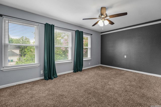 9323 BOWEN DR, San Antonio, TX 78250
