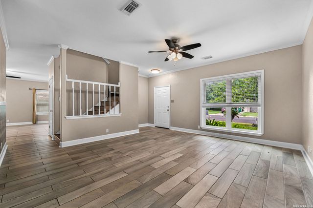 9323 BOWEN DR, San Antonio, TX 78250
