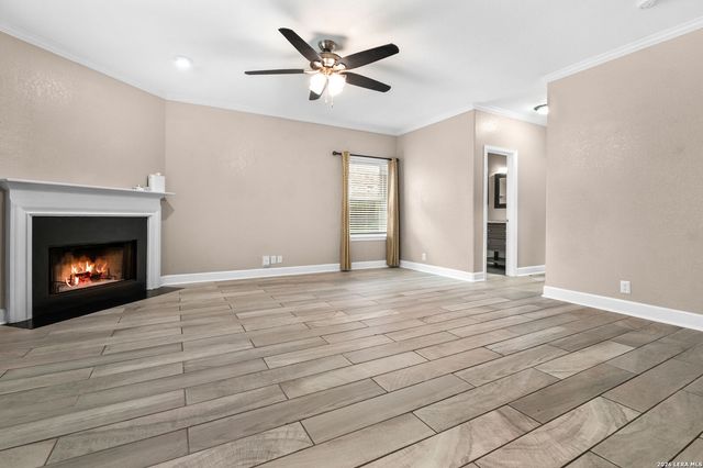 9323 BOWEN DR, San Antonio, TX 78250
