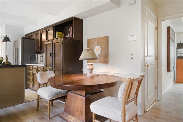 2200 W 121st Street, Leawood, KS 66209