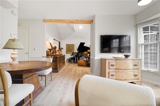 2200 W 121st Street, Leawood, KS 66209