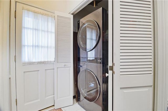 2200 W 121st Street, Leawood, KS 66209