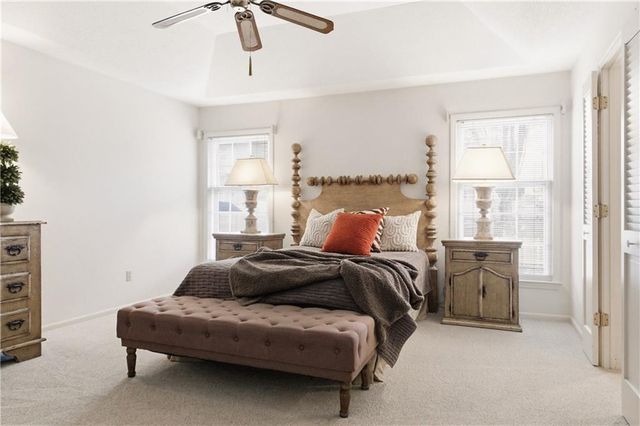 2200 W 121st Street, Leawood, KS 66209