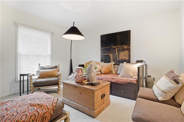 2200 W 121st Street, Leawood, KS 66209