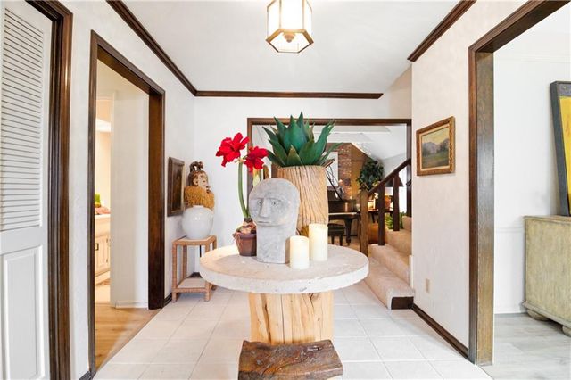 2200 W 121st Street, Leawood, KS 66209