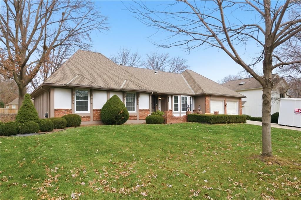 2200 W 121st Street, Leawood, KS 66209