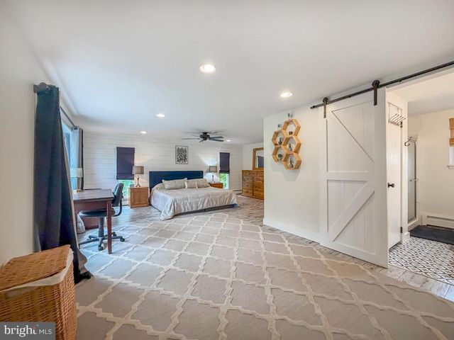 1134 GENERAL WASHINGTON MEM BLVD, Washington Crossing, PA 18977