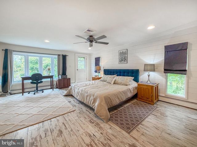 1134 GENERAL WASHINGTON MEM BLVD, Washington Crossing, PA 18977