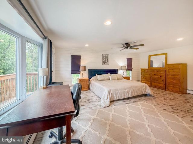 1134 GENERAL WASHINGTON MEM BLVD, Washington Crossing, PA 18977
