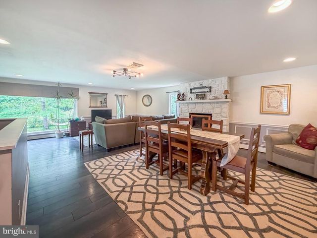 1134 GENERAL WASHINGTON MEM BLVD, Washington Crossing, PA 18977