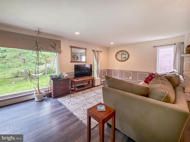1134 GENERAL WASHINGTON MEM BLVD, Washington Crossing, PA 18977