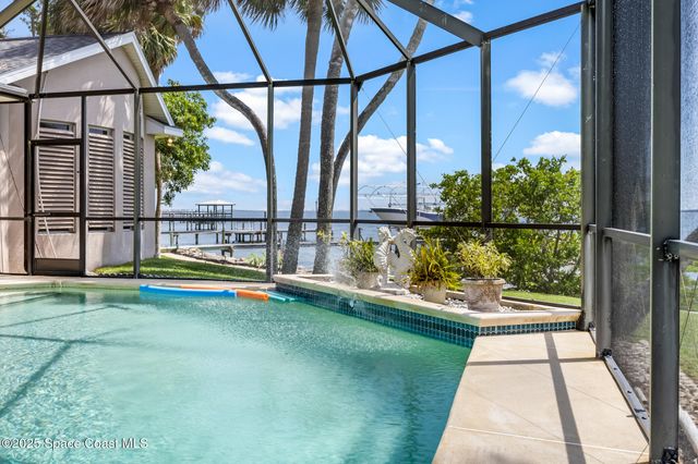 2090 Schooner Road, Merritt Island, FL 32952