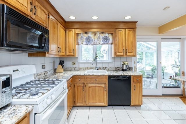 72 True St, Revere, MA 02151