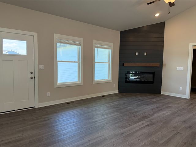 6142 Thor Avenue, Davenport, IA 52807