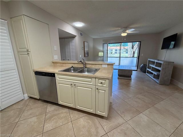 2094 Arbour Walk CIR 3014, Naples, FL 34109