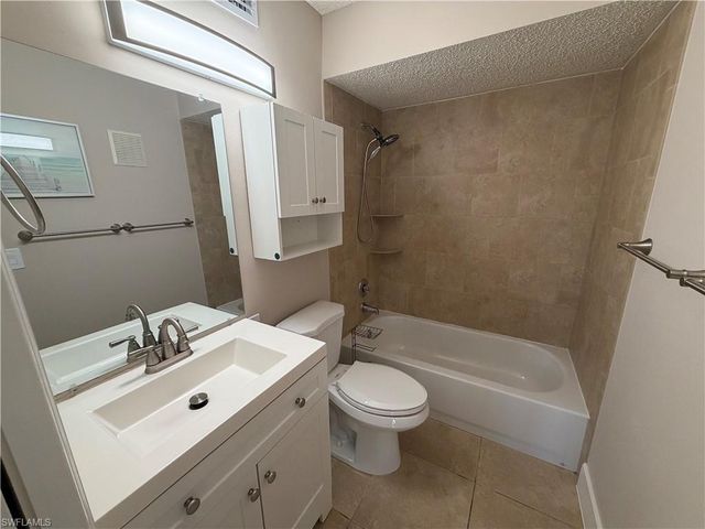 2094 Arbour Walk CIR 3014, Naples, FL 34109