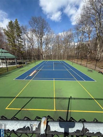 5301 Richmond Road 301, West Milford, NJ 07480