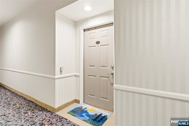 5301 Richmond Road 301, West Milford, NJ 07480