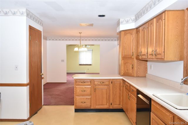 300 Ackertown Road, Monsey, NY 10952