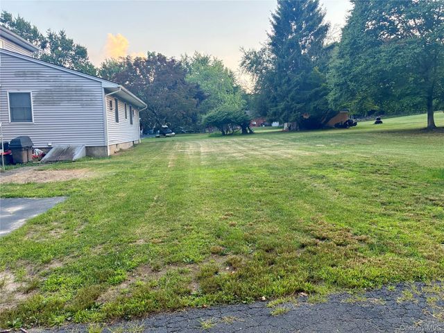 300 Ackertown Road, Monsey, NY 10952