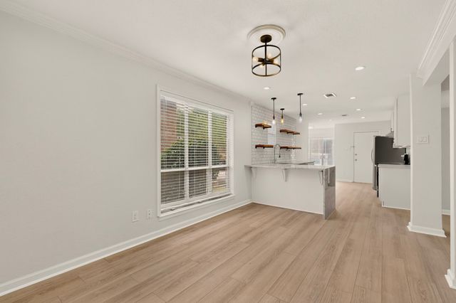 10530 Stone Canyon Road 108, Dallas, TX 75230