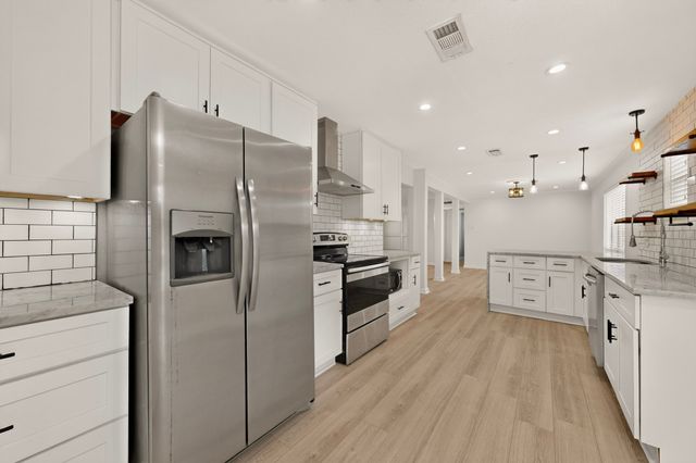 10530 Stone Canyon Road 108, Dallas, TX 75230