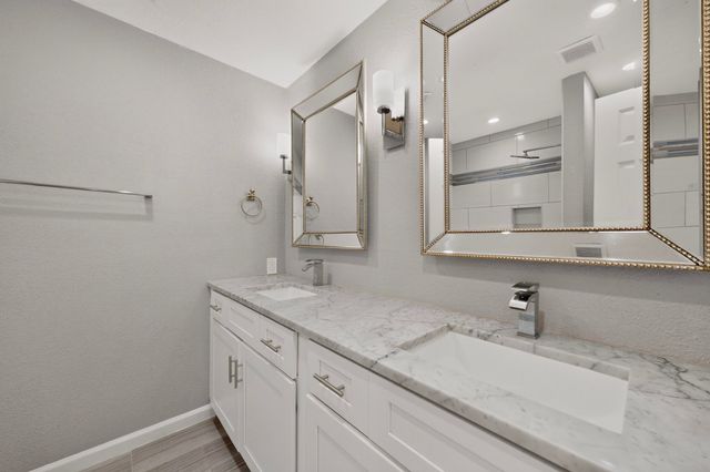 10530 Stone Canyon Road 108, Dallas, TX 75230